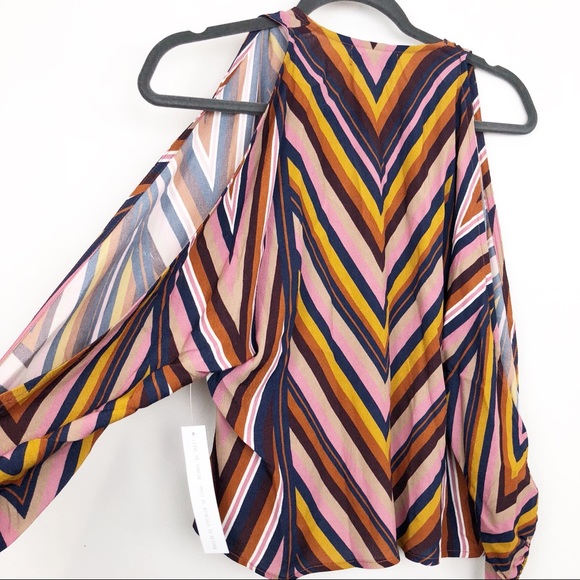 Flynn Skye Vera Blouse In Ziggy NWT - Picture 6 of 7